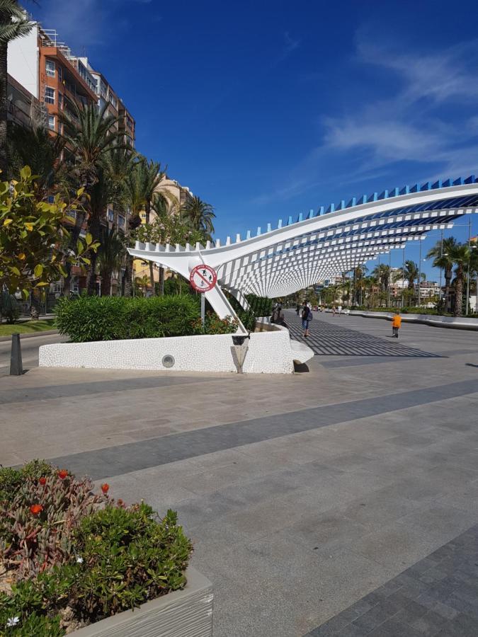 Apartamento Berry Playa Naufragos 또레비에하 외부 사진