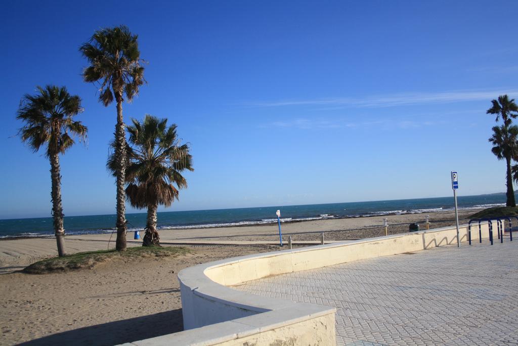 Apartamento Berry Playa Naufragos 또레비에하 외부 사진