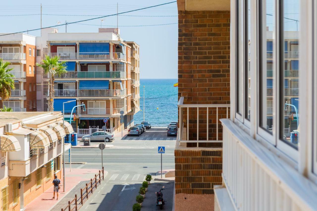 Apartamento Berry Playa Naufragos 또레비에하 외부 사진